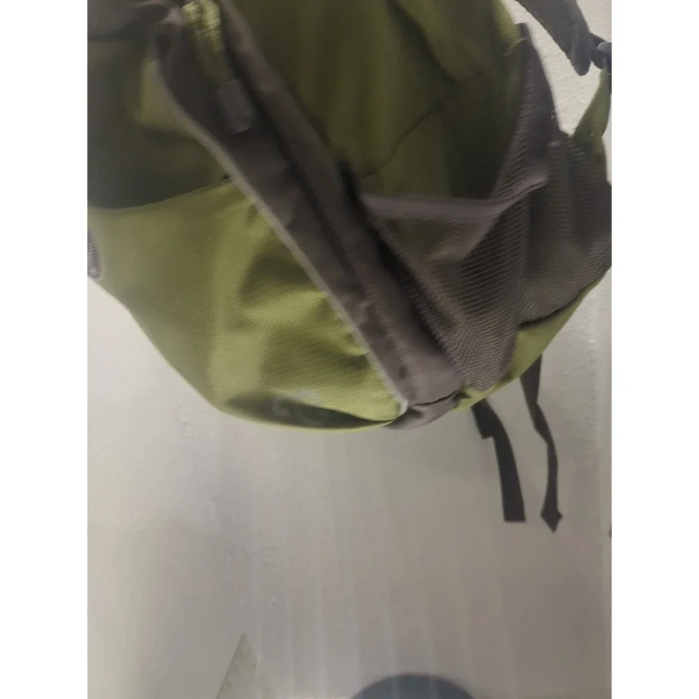 Osprey Hydration Backpack Olive Green Hiking Cycling Daypack No Bladder